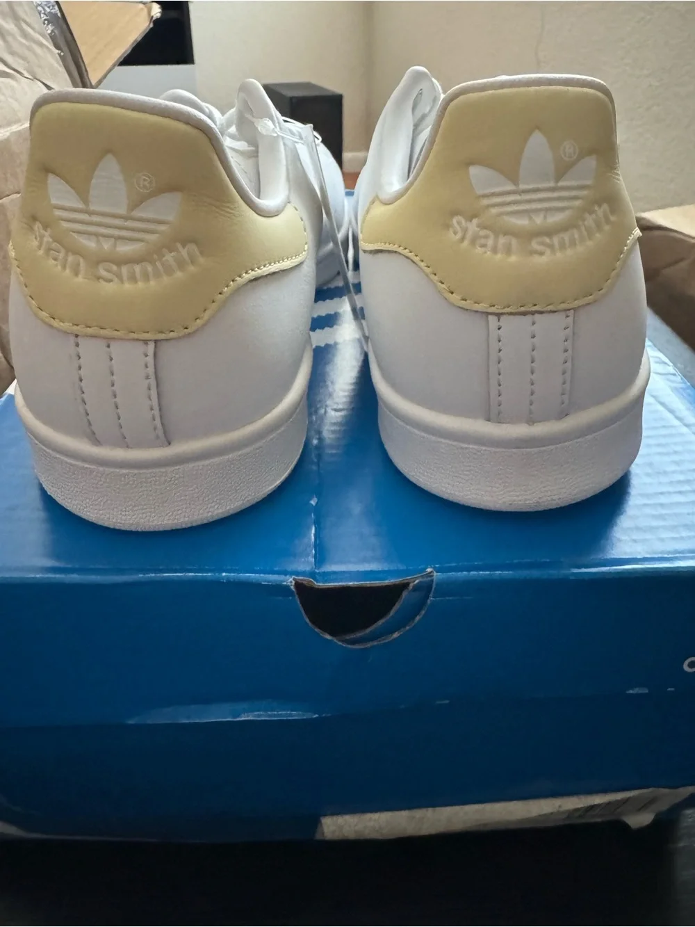 adidas Stan Smith Easy Yellow, Size 8M/9W. NWT. Free adidas socks with purchase